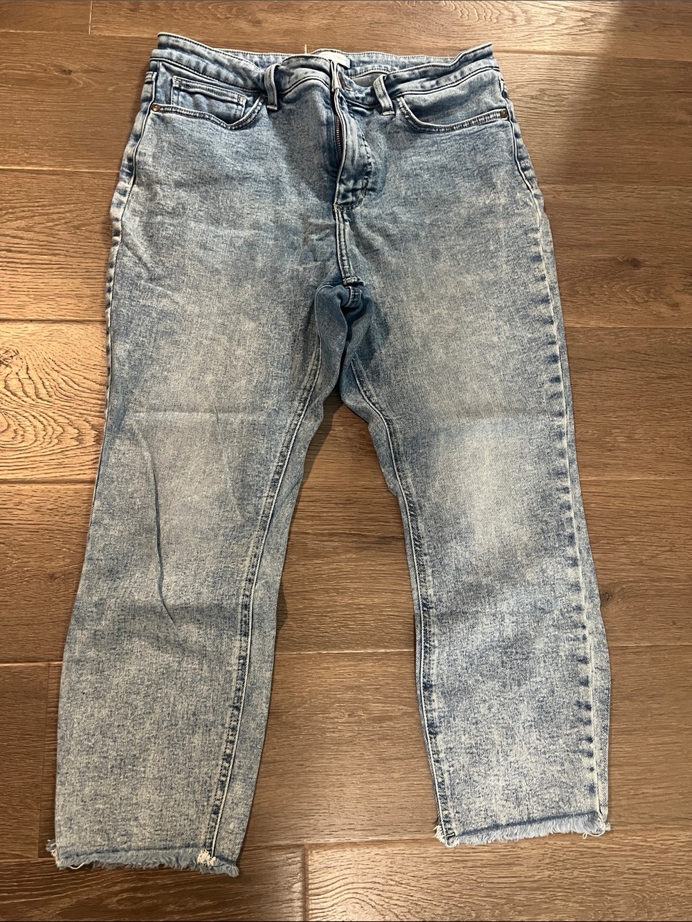 Lauren Conrad women’s Light Wash Denim ankle Jeans - Straight Fit